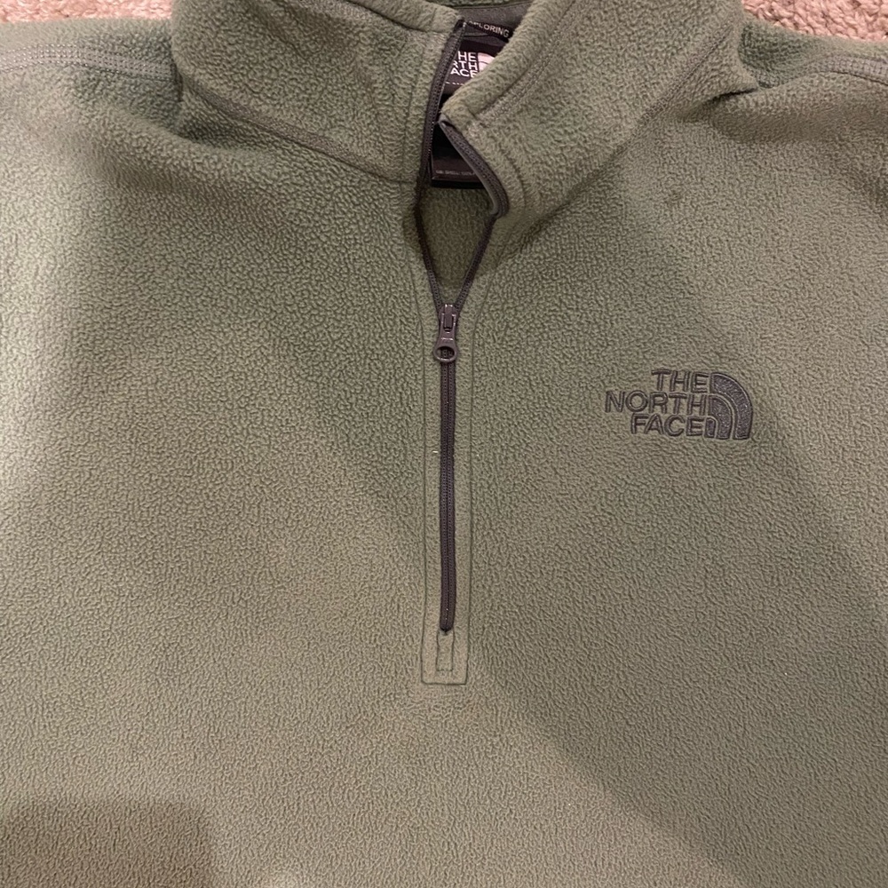 North face 1/4 zip